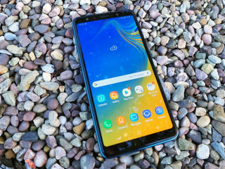 Vind Samsung Galaxy A7 2018 ideal cu husa