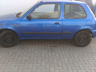 Nissan Micra foto 2