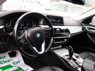 BMW 5 Series foto 11