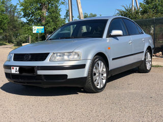 Volkswagen Passat foto 2