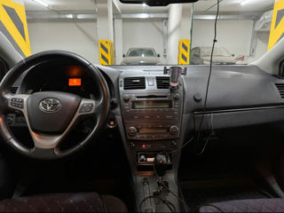 Toyota Avensis foto 7