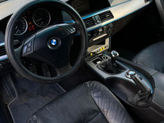 BMW 5 Series foto 7