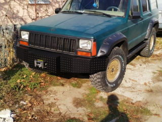 Jeep Cherokee foto 5