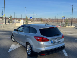 Ford Focus foto 6