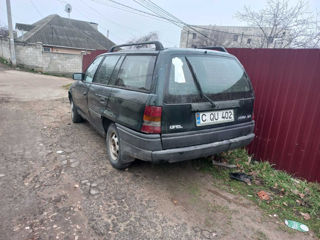 Opel Astra foto 2