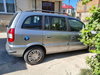 Opel Zafira foto 3