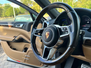 Porsche Cayenne foto 9