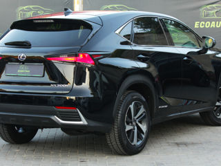 Lexus NX Series foto 4