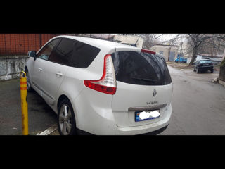 Renault Grand Scenic foto 3