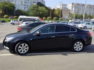 Opel Insignia foto 2