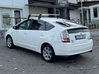 Toyota Prius foto 2