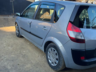 Renault Scenic foto 2