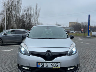 Renault Grand Scenic foto 2