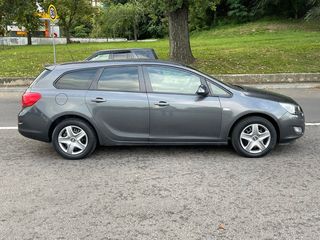 Opel Astra foto 1