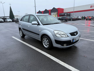 KIA Rio foto 2