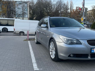 BMW 5 Series foto 4