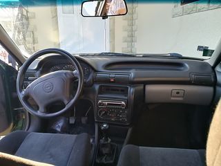 Opel Astra foto 4