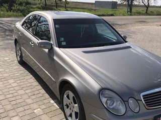 Mercedes E Class foto 7