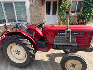 Vând tractor foto 3