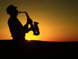 Saxofonist la petrecerea ta!