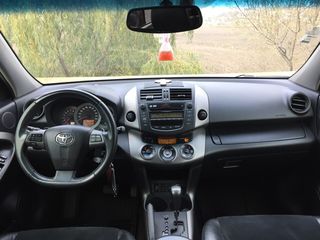 Toyota Rav 4 foto 7