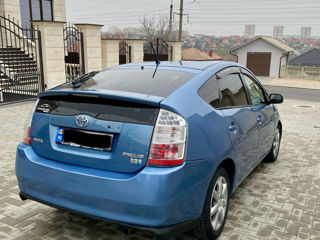 Toyota Prius foto 4