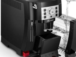 Se vinde  delonghi magnifica s noua