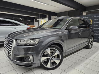 Audi Q7 e-tron