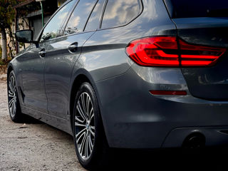 BMW 5 Series foto 4