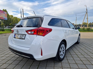 Toyota Auris foto 10