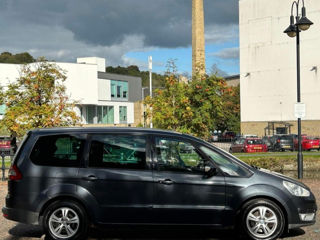 Ford Galaxy foto 2