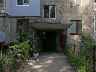 Apartament cu 2 camere, 45 m², Botanica, Chișinău foto 9