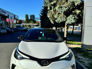 Toyota C-HR foto 4