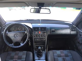 Mercedes C Class foto 6