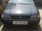 Toyota Carina foto 1