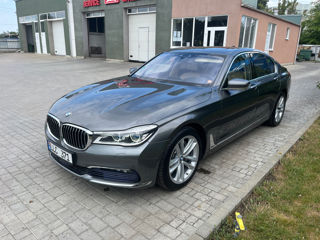 BMW 7 Series foto 2