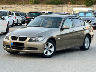 BMW 3 Series foto 4