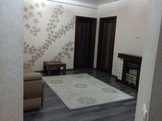 Apartament cu 2 camere, 68 m², Botanica, Chișinău foto 3