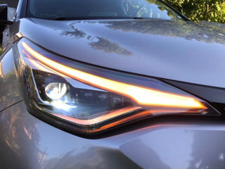 Toyota C-HR foto 10