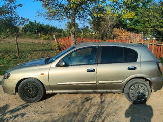 Nissan Almera foto 3