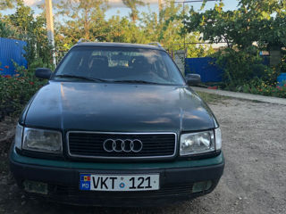 Audi 100 foto 2