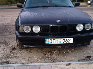 BMW 5 Series foto 5