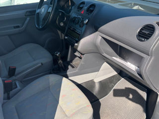 Volkswagen Caddy фото 9