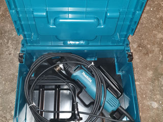 Makita  renovator