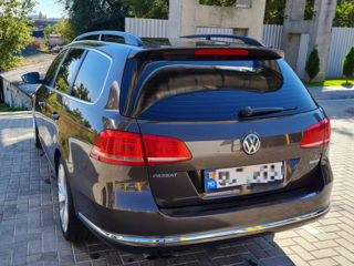 Volkswagen Passat foto 2