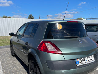 Renault Megane foto 2