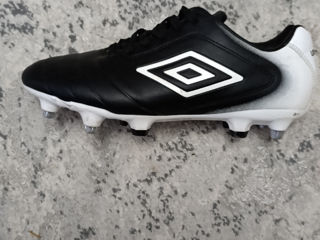Ghete de fotbal Umbro foto 1
