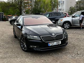 Skoda Superb foto 3