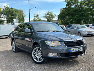 Skoda Superb foto 2