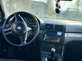 BMW 3 Series foto 6